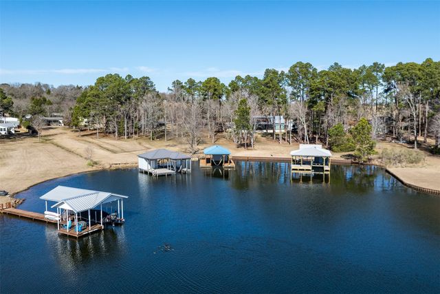 8014 Blue Bird Lane, Athens, TX 75752