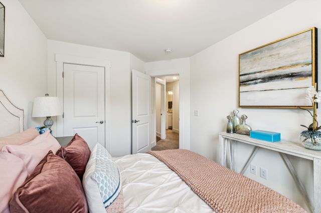 7031 Gracious Dr, Franklin, TN 37064