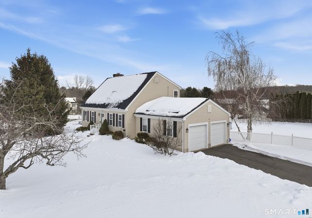 122 Baldwin Drive, Middletown, CT 06457