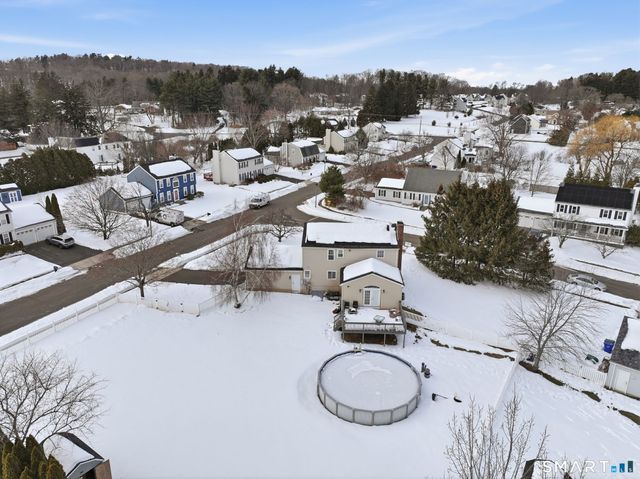 122 Baldwin Drive, Middletown, CT 06457