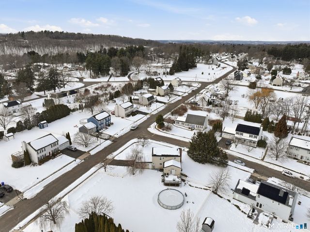 122 Baldwin Drive, Middletown, CT 06457