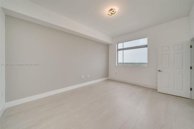 140 S Dixie Hwy 1007, Hollywood, FL 33020