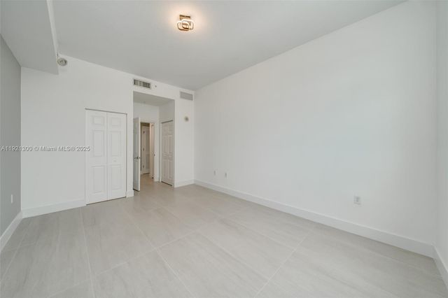 140 S Dixie Hwy 1007, Hollywood, FL 33020