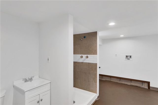 2355 E Beckert Ave, Reserve, PA 15212