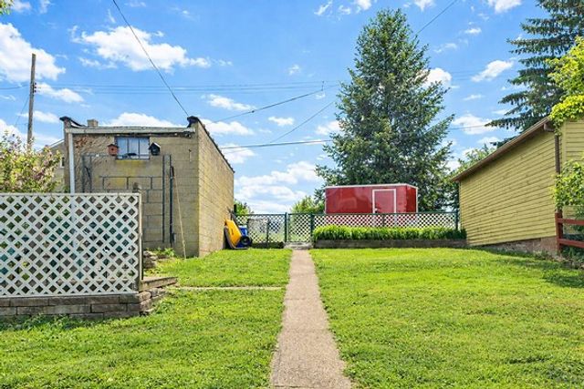 2355 E Beckert Ave, Reserve, PA 15212