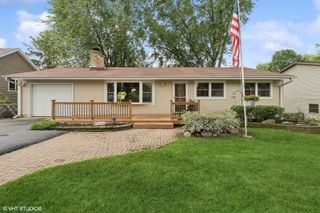 3205 Still Hill Drive, Mchenry, IL 60050