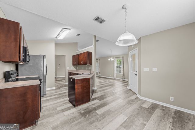 132 Lake Victoria Drive, Kingsland, GA 31548