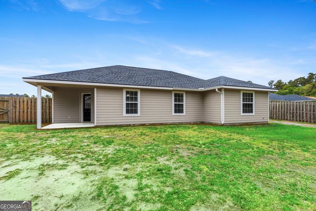 132 Lake Victoria Drive, Kingsland, GA 31548