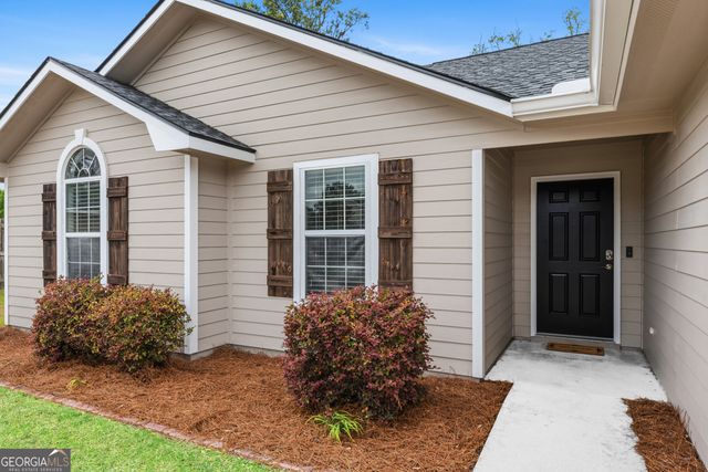 132 Lake Victoria Drive, Kingsland, GA 31548