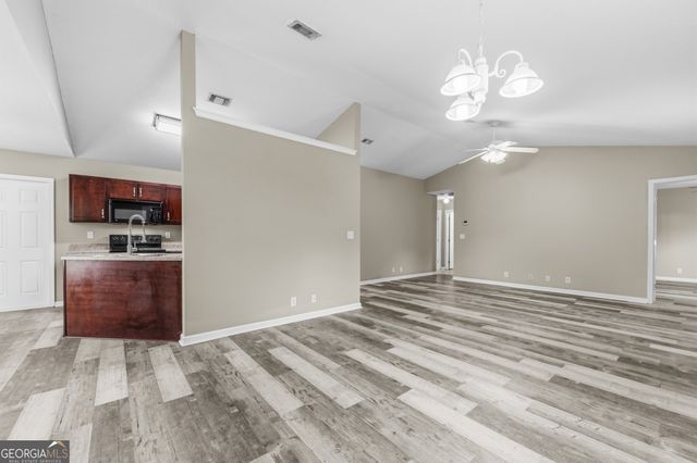 132 Lake Victoria Drive, Kingsland, GA 31548