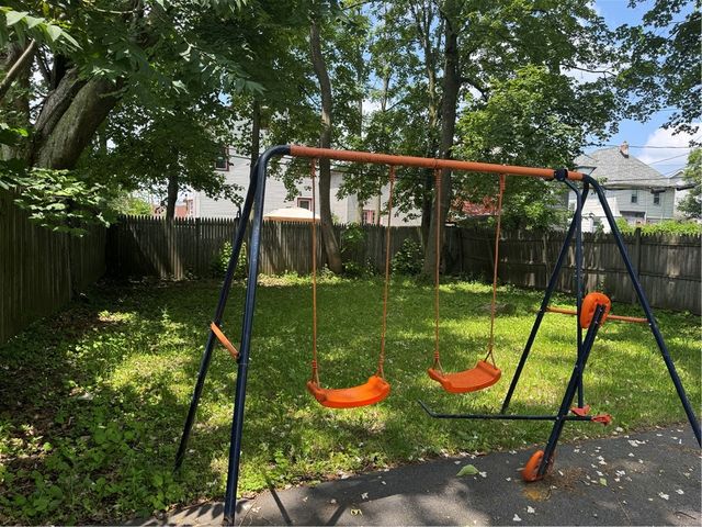 19 Sidney Street, Rochester, NY 14609