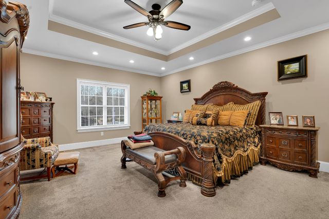 5765 Spring Creek Rd, Tullahoma, TN 37388