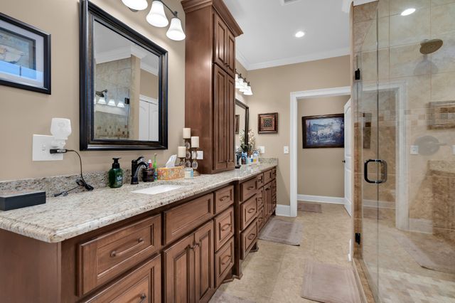 5765 Spring Creek Rd, Tullahoma, TN 37388