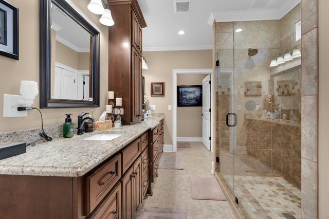 5765 Spring Creek Rd, Tullahoma, TN 37388