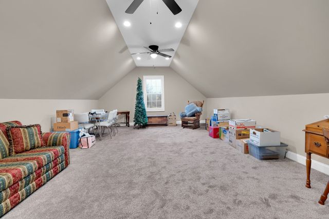 5765 Spring Creek Rd, Tullahoma, TN 37388