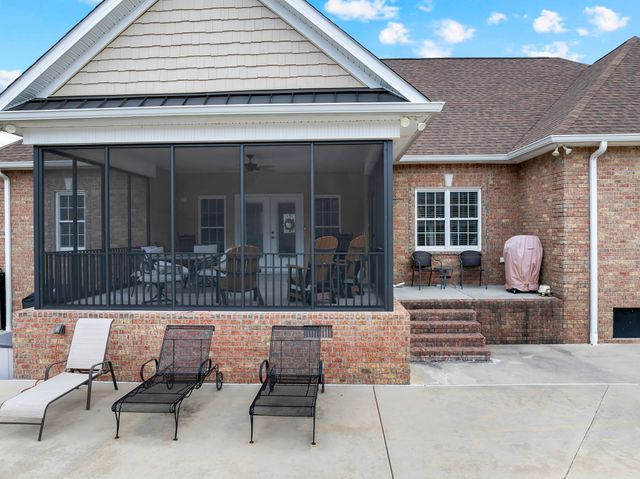 5765 Spring Creek Rd, Tullahoma, TN 37388