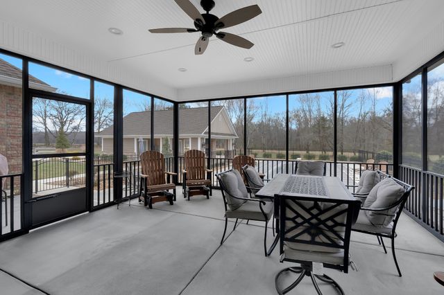 5765 Spring Creek Rd, Tullahoma, TN 37388
