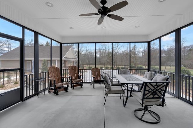 5765 Spring Creek Rd, Tullahoma, TN 37388