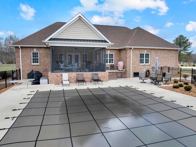 5765 Spring Creek Rd, Tullahoma, TN 37388