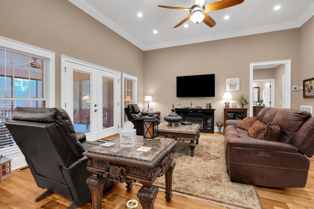 5765 Spring Creek Rd, Tullahoma, TN 37388