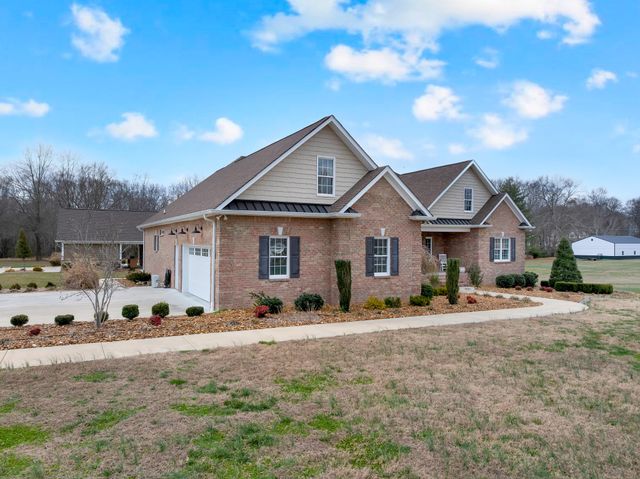 5765 Spring Creek Rd, Tullahoma, TN 37388