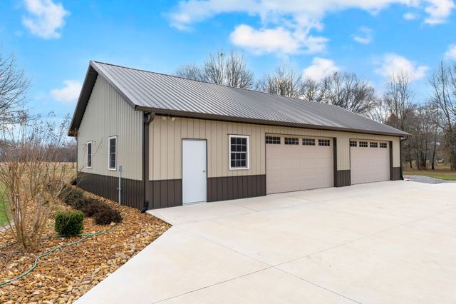 5765 Spring Creek Rd, Tullahoma, TN 37388