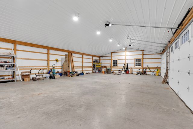 5765 Spring Creek Rd, Tullahoma, TN 37388