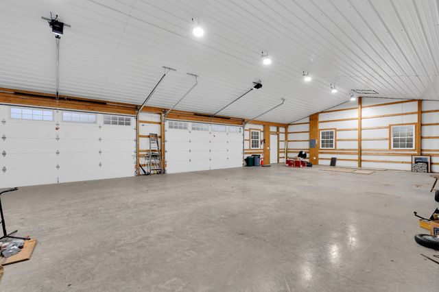 5765 Spring Creek Rd, Tullahoma, TN 37388