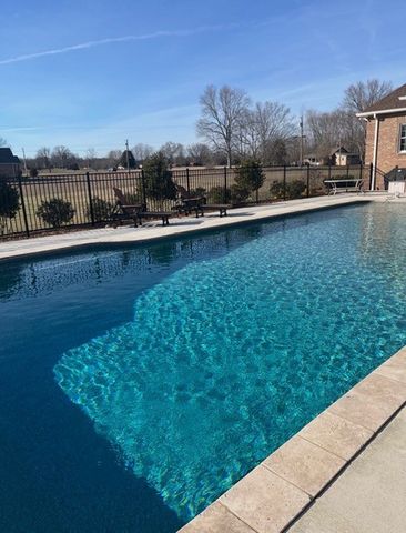 5765 Spring Creek Rd, Tullahoma, TN 37388