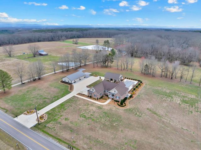 5765 Spring Creek Rd, Tullahoma, TN 37388