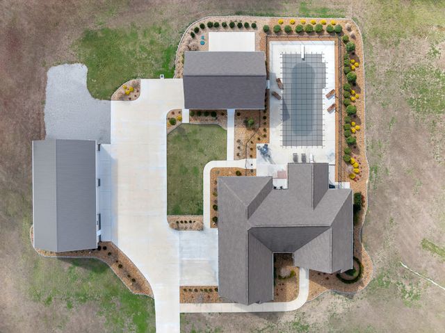 5765 Spring Creek Rd, Tullahoma, TN 37388