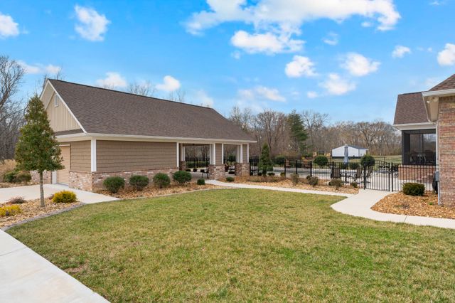 5765 Spring Creek Rd, Tullahoma, TN 37388