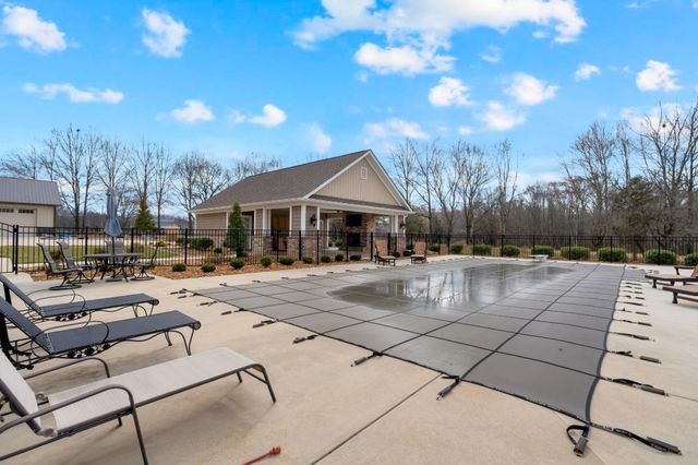 5765 Spring Creek Rd, Tullahoma, TN 37388