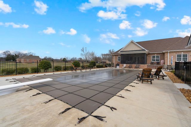 5765 Spring Creek Rd, Tullahoma, TN 37388