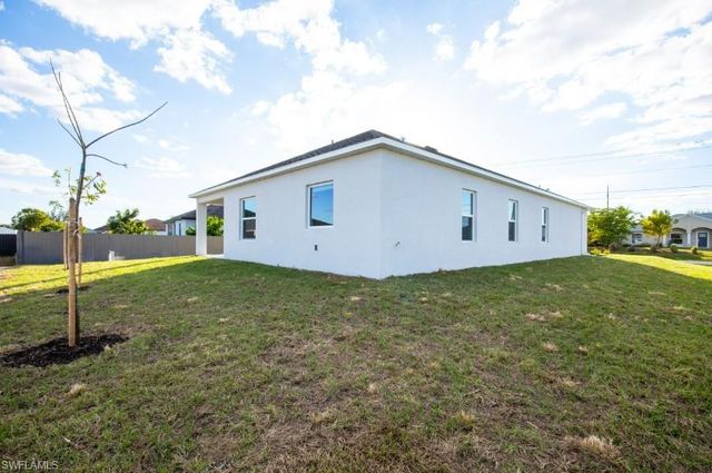 2119 NE Juanita PL, Cape Coral, FL 33909