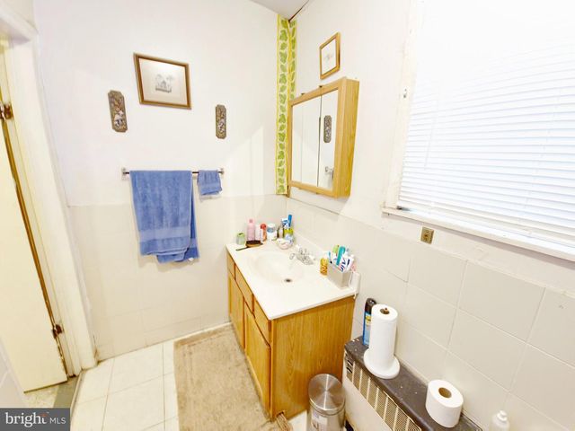 2123 W STELLA ST, Philadelphia, PA 19132