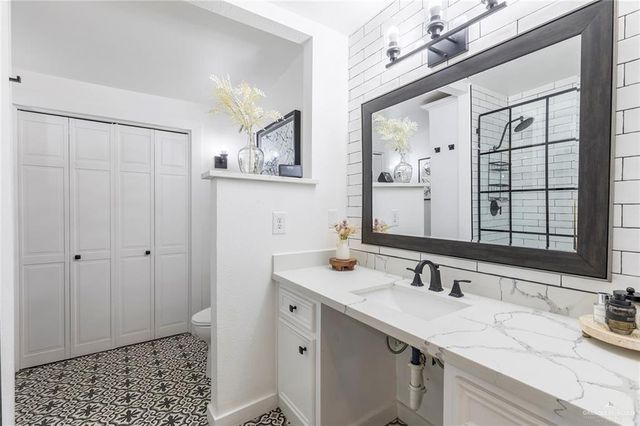 1709 Tamarack Avenue, Mcallen, TX 78501