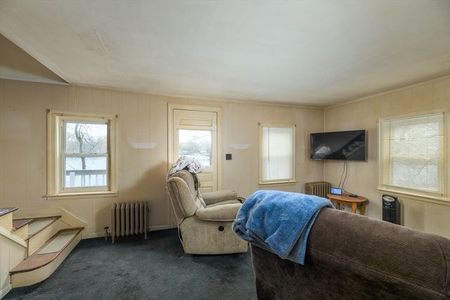 51 Reed Road, Shrewsbury, MA 01545