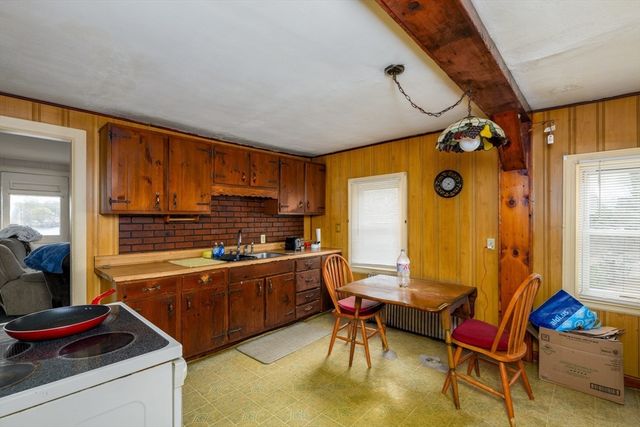 51 Reed Road, Shrewsbury, MA 01545