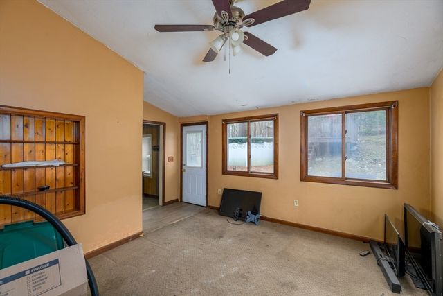 51 Reed Road, Shrewsbury, MA 01545