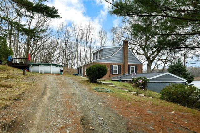 51 Reed Road, Shrewsbury, MA 01545