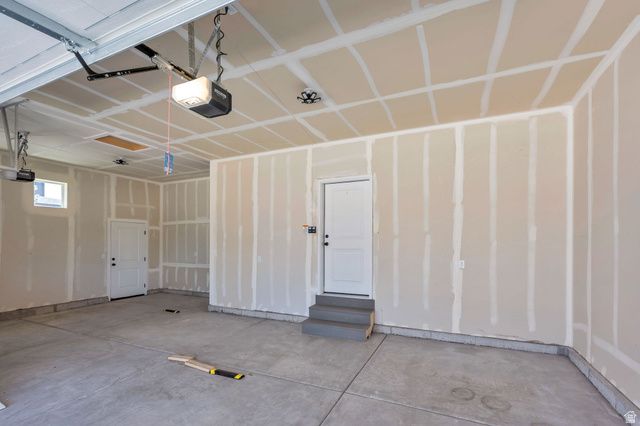 189 N WOODRUN WAY, Saratoga Springs, UT 84045