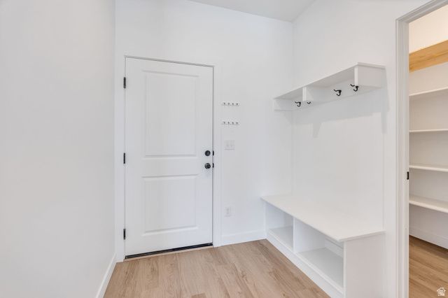 189 N WOODRUN WAY, Saratoga Springs, UT 84045