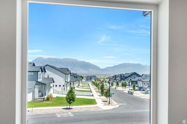 189 N WOODRUN WAY, Saratoga Springs, UT 84045