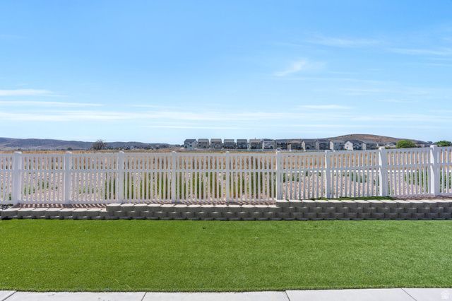 189 N WOODRUN WAY, Saratoga Springs, UT 84045