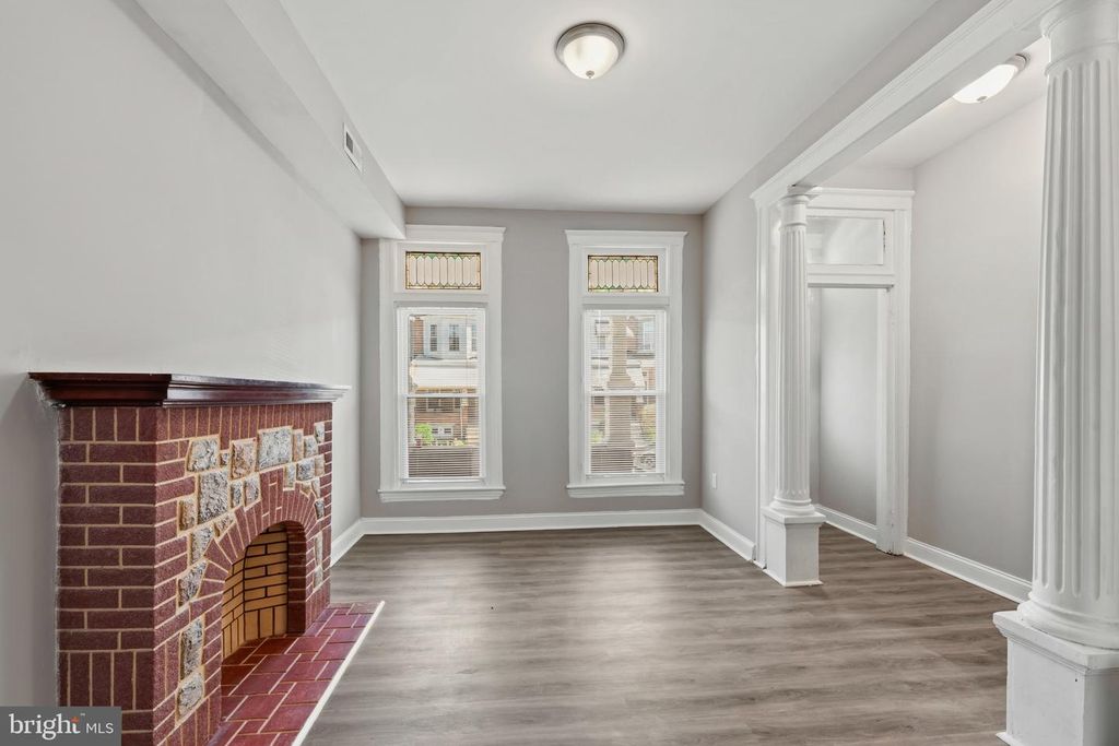 Image 5 of property listing at 1634 RUXTON AVE, Baltimore, MD 21216