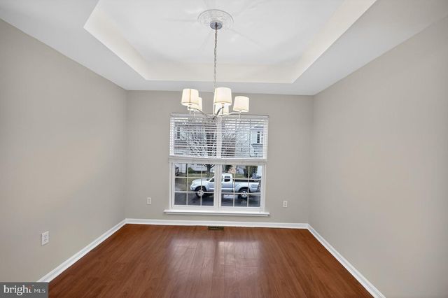 6800 HOLLOW GLEN CT, Gainesville, VA 20155