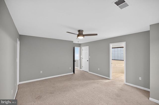 6800 HOLLOW GLEN CT, Gainesville, VA 20155