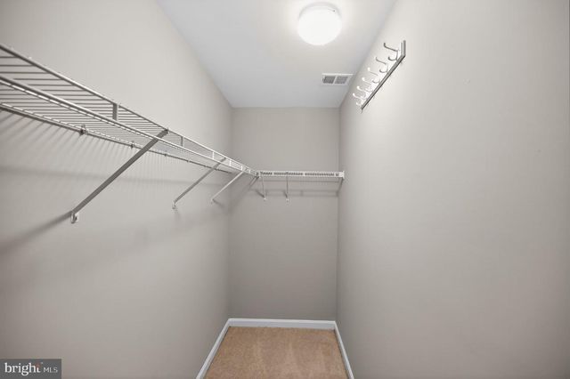 6800 HOLLOW GLEN CT, Gainesville, VA 20155