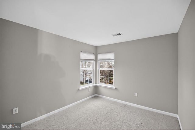 6800 HOLLOW GLEN CT, Gainesville, VA 20155